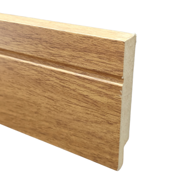 01 Barra - 2,10 Metros De Rodapé 05 Cm Carvalho Prime Em Mdf
