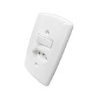 1 Interruptor Simples E 1 Paralelo + Tomada Univ 2p+t 20a Com