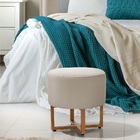 2 Puff Banqueta Para Penteadeira Apoio Com Pes De Ferro Doura