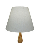 Abajur Base Madeira Torneada E Cúpula Tecido Linho Bege Bivolt