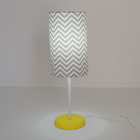 Abajur Cilíndrico Chevron Tons De Amarelo E Cinza