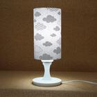 Abajur De Mesa Base Branca Cúpula Tecido Nuvens Cinza E Branc