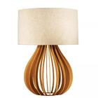 Abajur De Mesa Gota Em Madeira Caramelo Com Cúpula De Tecido