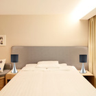 Abajur Redondo De Mesa Alumínio Jd Molina Alumínio