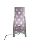 Abajur Tripé Madeira Branca E Cúpula Tecido Rosa Vazado