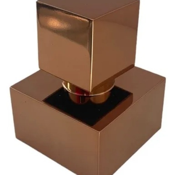 Acabamento Para Registro Samer Metais Quadrado 1.1/2 Rose Gol