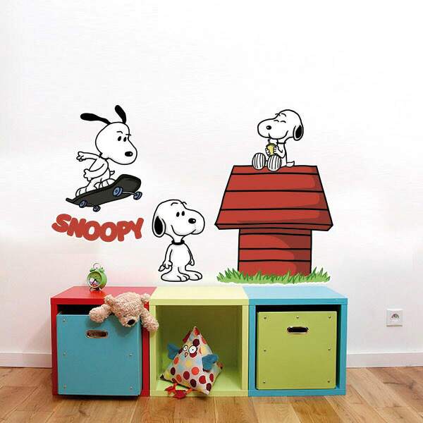 Adesivo De Parede Infantil Cachorrinho Snoop - Pequeno 50x42cm