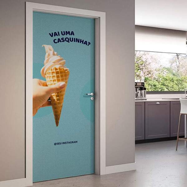 Adesivo De Porta Vai Uma Casquinha-73x210cm