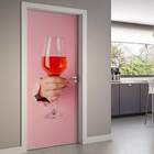 Adesivo Para Porta Cozinha Mão Segurando Taça 63x210cm