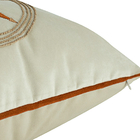 Almofada Bordada Com Aplique Terracota 50x50 Veludo Com Enchi