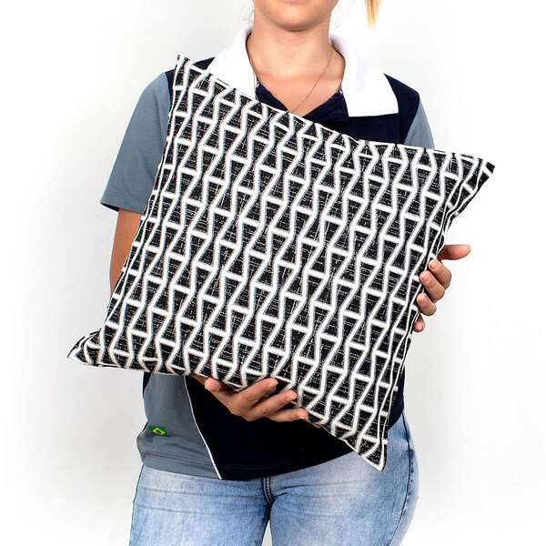 Almofada De Linho Preta Geométrica 45cm X 45cm Com Enchimento