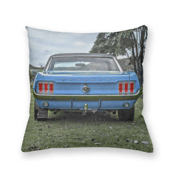 Almofada Decorativa Own Carro Antigo Mustang Azul - 45x45 Cm