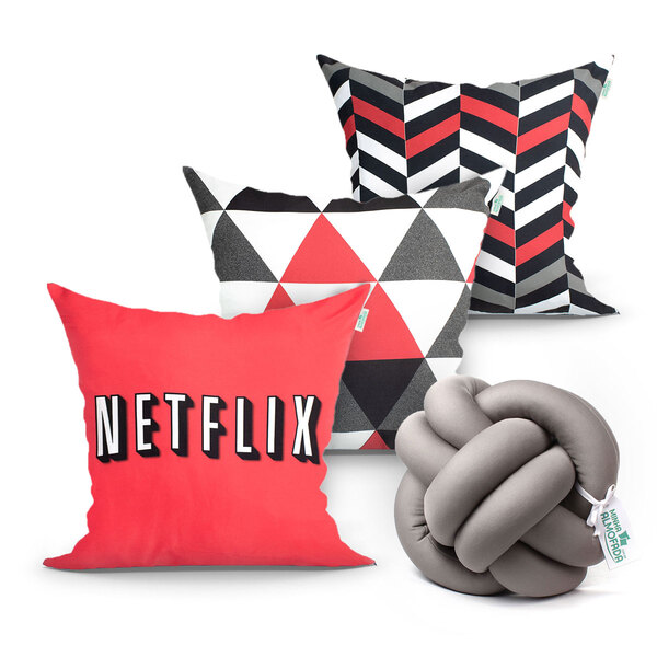 Almofada Decorativa Para Sala Netflix 3 Unidades 45cm Com Ref