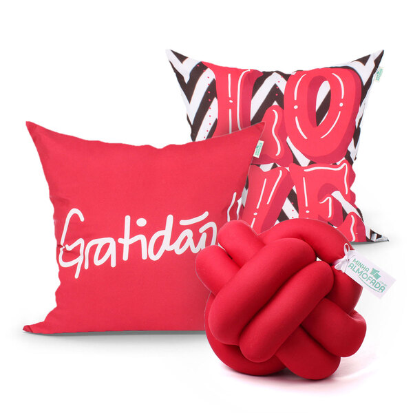 Almofada Decorativa Quarto Vermelha Love Gratidão 45cm X 45cm