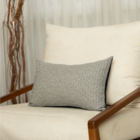 Almofada Linho Cinza Bordada Com Detalhes Azul Retangular Tip