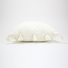 Almofada pompom branca 45x45cm Mello