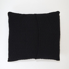 Almofada preta 45x45cm Guaratinguetá