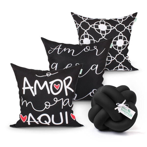 Almofada Preta Amor Estampada 45cm X 45cm Com Refil De Silico