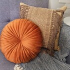 Almofada Redonda Rendy Em Veludo Terracota