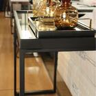 Aparador Espelhado Preto Pés Em Metal Preto