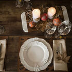 Aparelho De Jantar Em Porcelana E Filete Dourado (30 Peças)