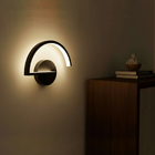 Arandela Interna IP20  LED Luz Amarela Semi-Halo Inspire Preta