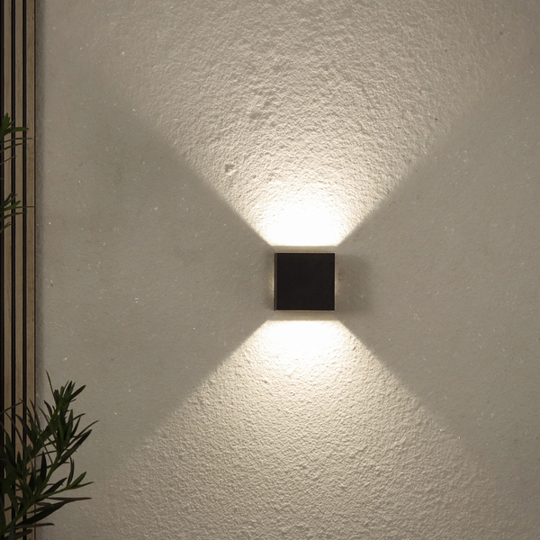 Arandela LED Externa Bivolt Preta IP42 Blumenau Iluminação