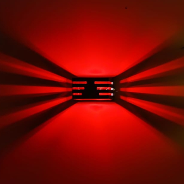 Arandela Luminária Horizontal - Preta Com Lente Vermelha