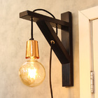 Arandela Mão Francesa Preta em Madeira com Fio Tecido E27