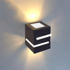 Arandela Munique C/2 Fachos 2 Frisos Em L G9 Preta-opl