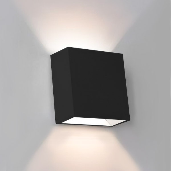 Arandela Quadrada C/2 Fachos Ip65 4w 3000k 260lm Preto-astral