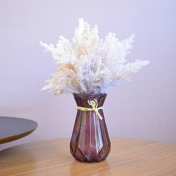 Arranjo Artificial De Flores Envelhecidas No Vaso Geométrico