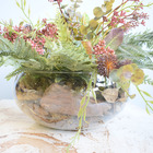 Arranjo De Folhagens E Suculentas Artificiais No Vaso De Vidr