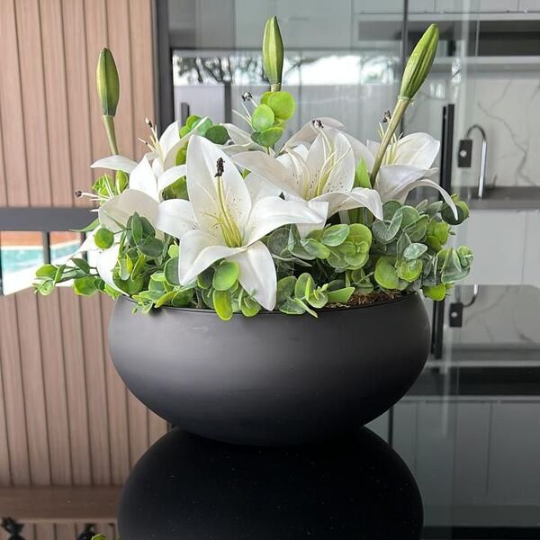 Arranjo Grande Centro De Mesa Lírio Branco Artificial Vaso Pr