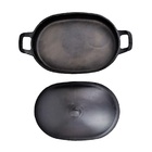 Assadeira De Ferro Lisa Oval Alça Ferro Com Tampa 35x24cm