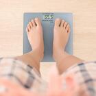 Balança De Peso Corporal Recarregável Via Usb Prata Hc411