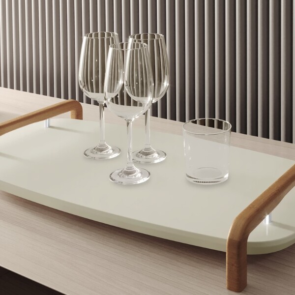 Bandeja Decorativa Barcelona Em Madeira E Detalhe Prata Laca