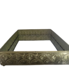 Bandeja Dourada Em Metal Com Espelho 30x23