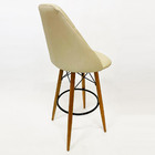 Banqueta Alta Bar Decorativa Sophia Botonê Cor Bege Pés Madei