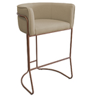 Banqueta Alta Com Encosto Betina Base Cobre Linho Bege - Casa