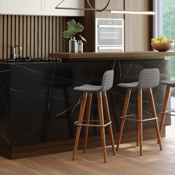 Banqueta Alta Com Encosto E Pés De Madeira Assento Cinza Line