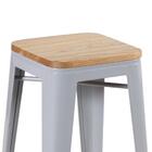 Banqueta Alta Iron Tolix Com Assento De Madeira Rústica Clara