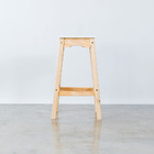 Banqueta Alta Moema Em Madeira - Branco E Natural