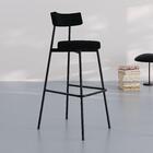 Banqueta Alta Stout Ae: 100 / Aa: 75cm C/04 Un.