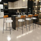 Banqueta Baixa Cozinha Sala Jantar Bancada Milão L02 Couríssi