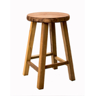 Banqueta Baixa Em Madeira