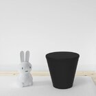 Banqueta Baixa Polipropileno Sem Encosto Fluo Preto