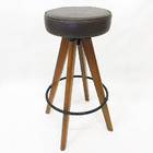 Banqueta Bar Alta Base Madeira Giratória Assento Marrom - Pol