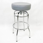 Banqueta Bar Alta Giratória Cromada Assento Cinza - Poltronas
