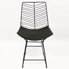 Banqueta Média Maciça Para Balcão Bertoia Retrô Cor Preta Alt